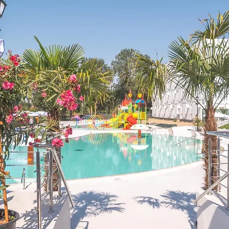 Anca Hotel 3*