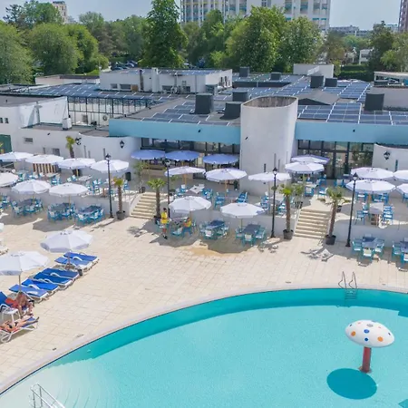 Mera Otel